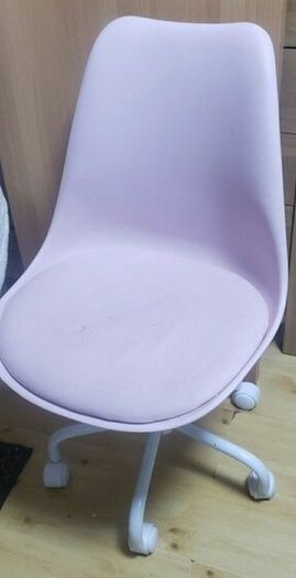 Pink  desk chair ONLY!!!
