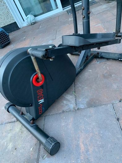 Cross Trainer
