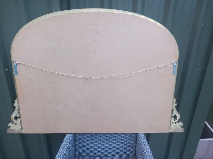 Overmantel mirror with gold, heavy, D18, no damage