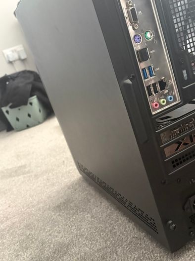 Ryzen 5 7600/ Xfx Rx 6750xt/ 32gb Ddr5 Gaming Pc