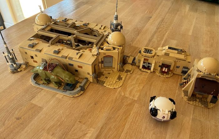 Lego Star Wars Mos Eisley Cantina 75290