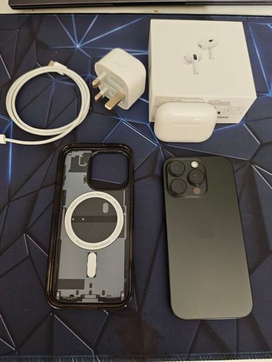 Iphone 16 Pro 256gb with Airpors 2 Pro