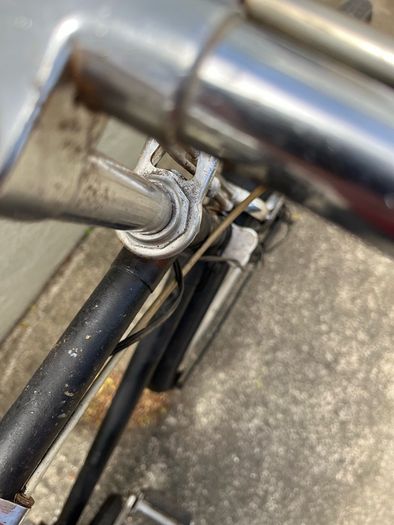 1930s humber men's bike push button bell. Brooks saddle. 3 speed  Gears