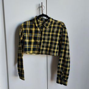 H&M cropped shirt