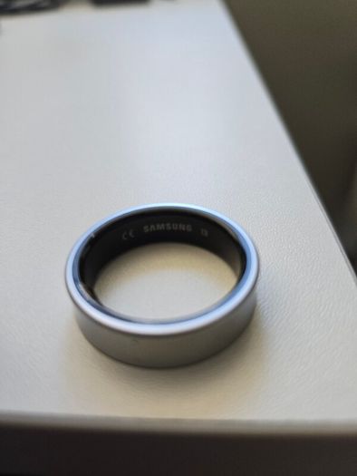 Samsung Galaxy Ring . Size 13 Box and Charger Included