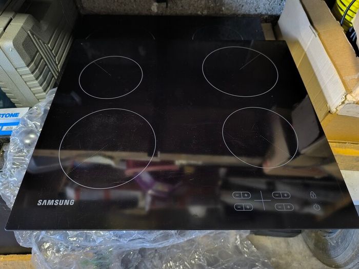 Selection of ceramic hobs for parts or repair