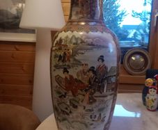 Very large Chinese Vase, good condition, no damage, stamped, D18