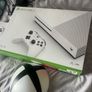 Xbox One S 1tb w/ box mint Image 2