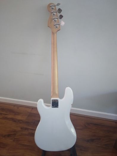 Squier Affinity PJ Bass w/ EMGs (passive)