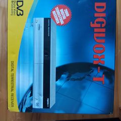 Digivox-T Digital Terrestrial Receiver, as new, in excellent condition, with remote control