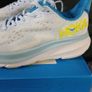 hoka runnets Image 2