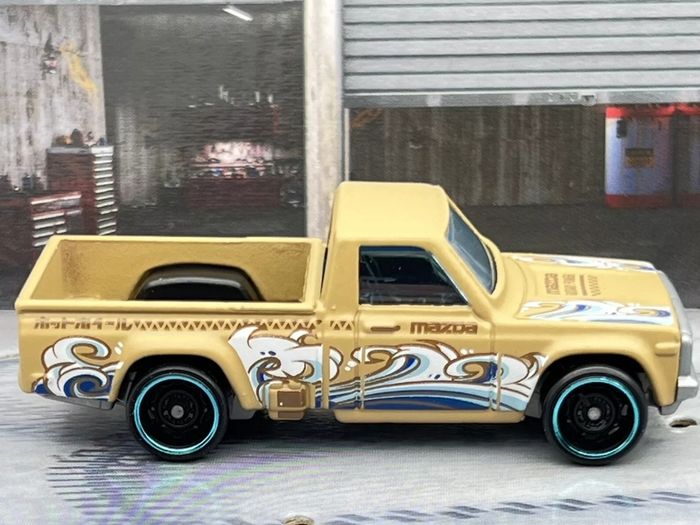 Hot Wheels MAZDA New On Card