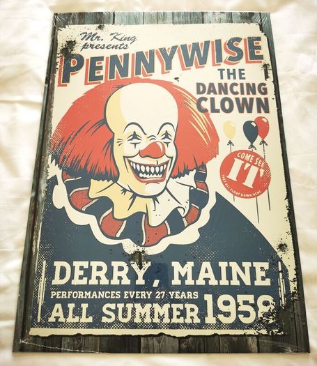Displate Metal Posters Pennywise & Master Chief
