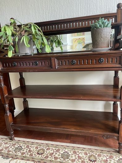 shelving unit