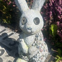 rabbit garden ornament