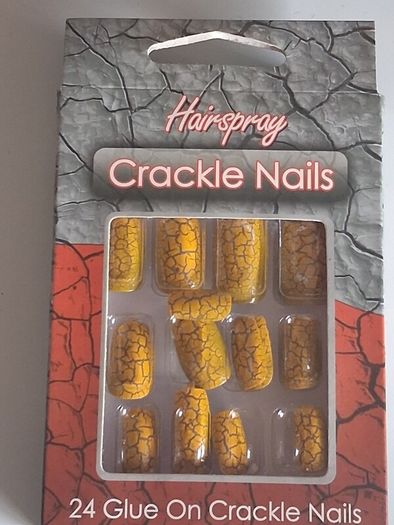 Retro Hairspray Yellow Cracked Glue On Fake Nails