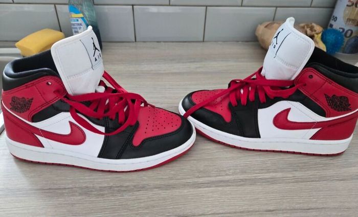 nike jordans