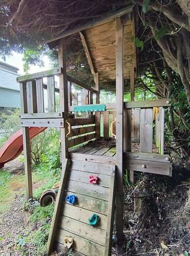 Jungle Gym tower