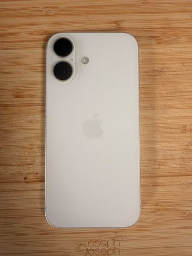 iPhone 16