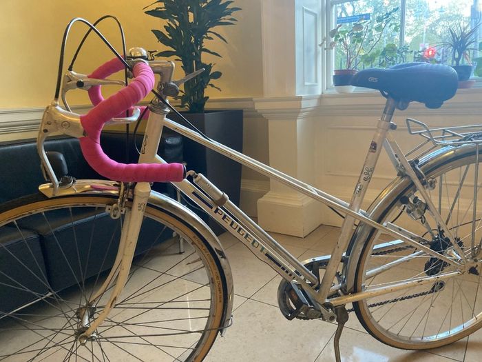 vintage 1980s Peugeot road bike
