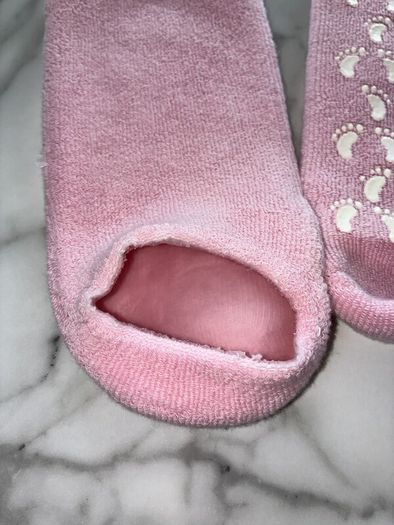 Brand-new Pure Bliss Moisturising Gel Sock