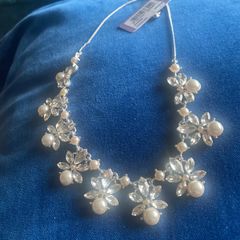 Statement necklace
