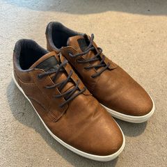 Men Llyod and Price Trainers