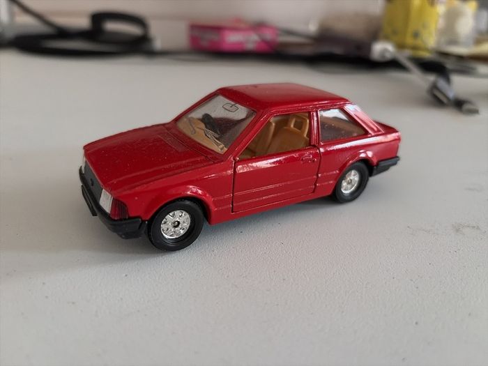 Corgi Ford Escort