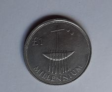 Millennium 1 pound coin