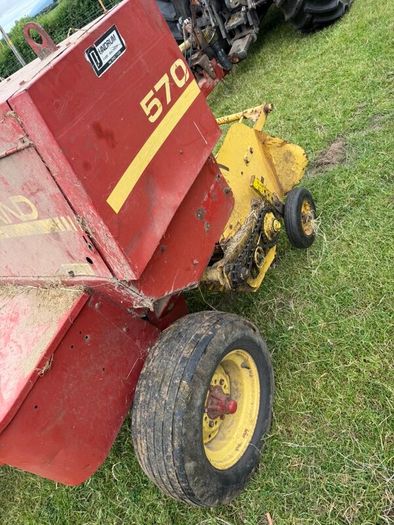Square baler