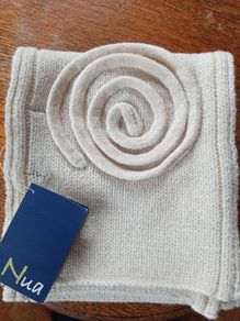 Nua new ladies scarf