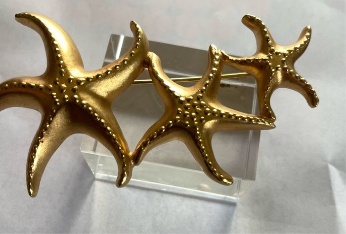 Brooch