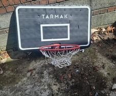 adjustable basketball hoop