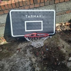 adjustable basketball hoop