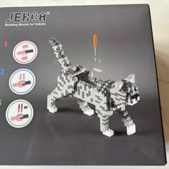 Jekca Tabby Cat