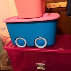 Free toy boxes