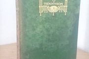 Idylls of The King: In Twelve Books by Alfred Lord Tennyson (HQ457)