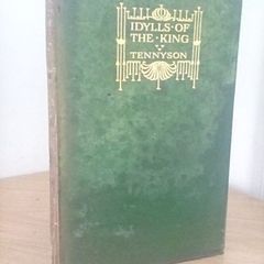 Idylls of The King: In Twelve Books by Alfred Lord Tennyson (HQ457)