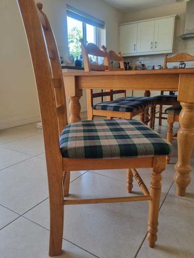 Kitchen table and chairs pine