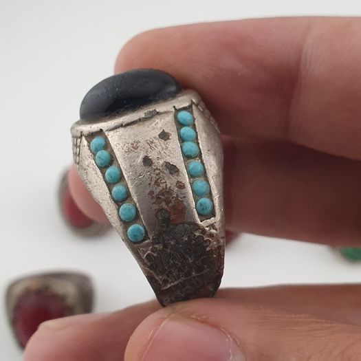 15 Mixed Vintage Rings Antique Style Brass Glass & Stone Collectible Ring Lot