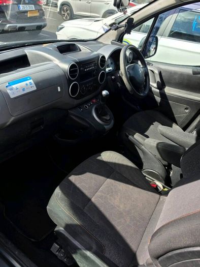Peugeot partner manual 171