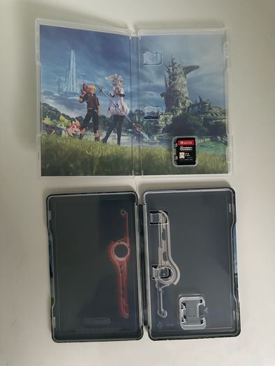 Nintendo Switch Xenoblade Chronicles Definitive Edition game & Steelbook