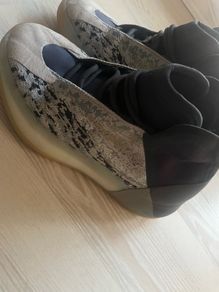 Adidas Yeezy Unisex Runners Size UK 4.5