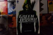 Green Arrow ! Year One ! Graphic Novel ! Trade paperback ! 2009 ! by Dc Comics !