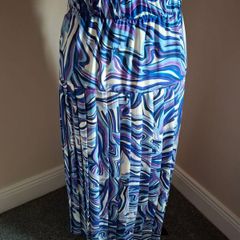 Gallery skirt