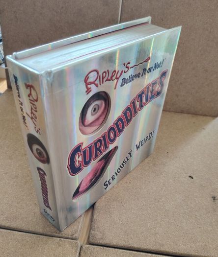 Ripley's Believe It or Not! Curioddities Book - True 1st Edition (2007)