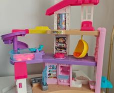 Barbie House Fisher Price little people