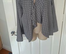 NWT Atmosphere  Black & White Top Size 14