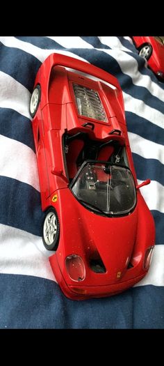 Red Ferrari F50 model car