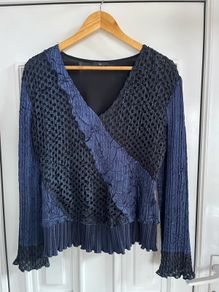 Tia Long sleeved navy & blue top